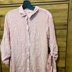 Max Studio, women’s large button up shirt